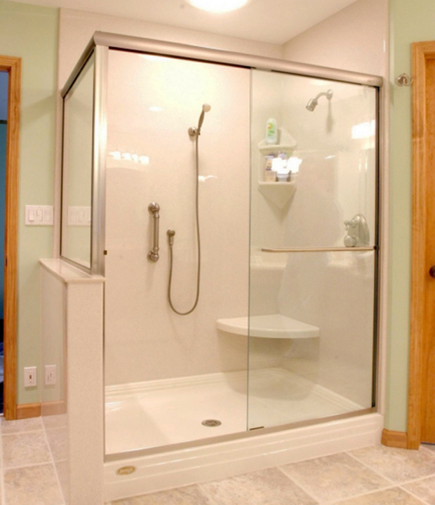 Cách vệ sinh vách kính phòng tắm cực hiệu quả